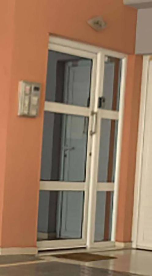Menta Retro - Central Spot Apartments Volos Bagian luar foto